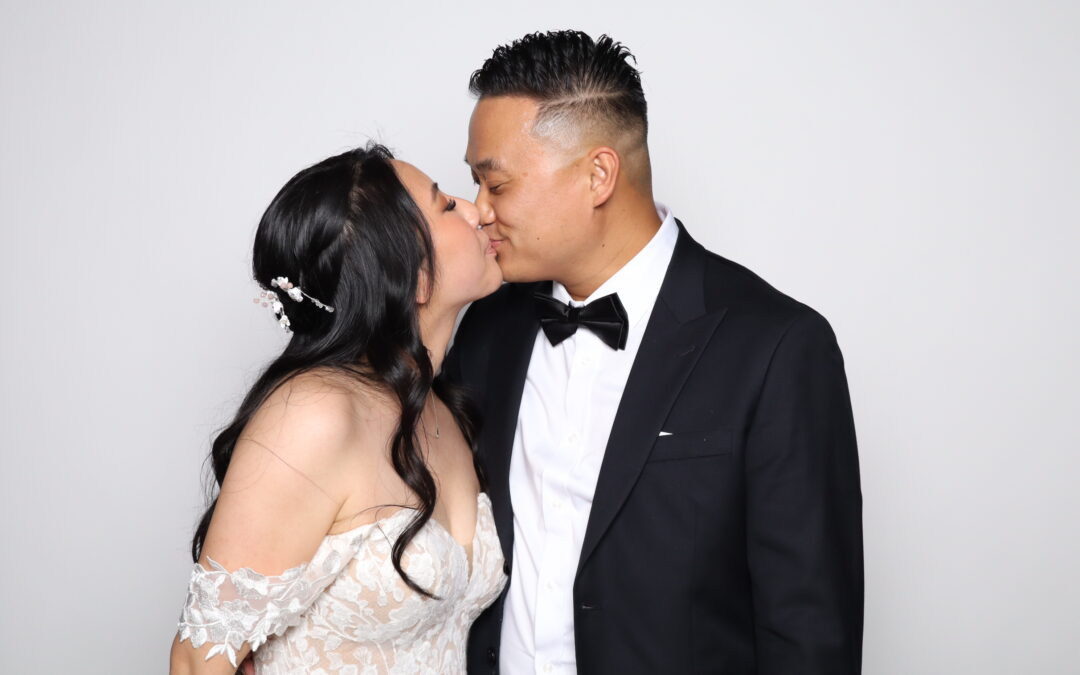 Michael & Helen Wedding | Calgary Photo Booth